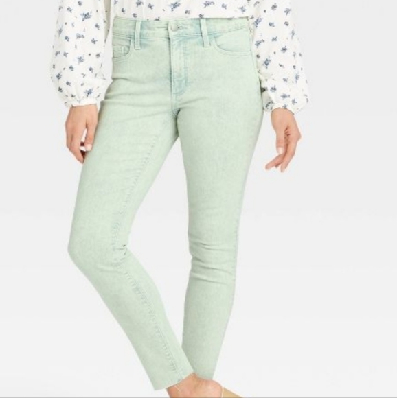 Women's High-Rise Skinny Jeans - Universal Thread™ - Picture 3 of 7
